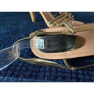 Coach 🌟 heels 👠